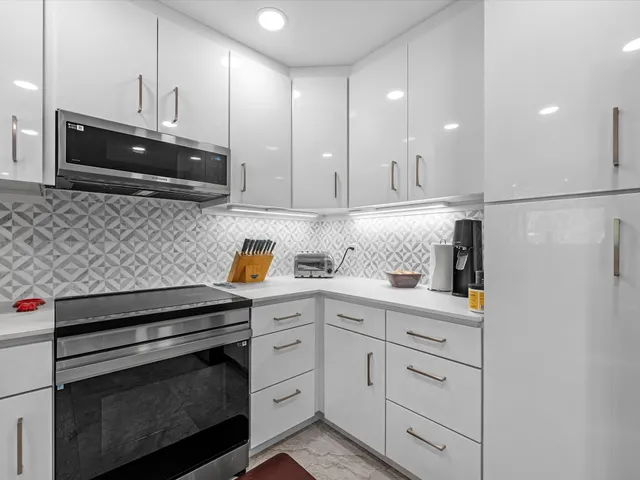 $3,500 | 712 Barbara Street, Tomball, TX 77375