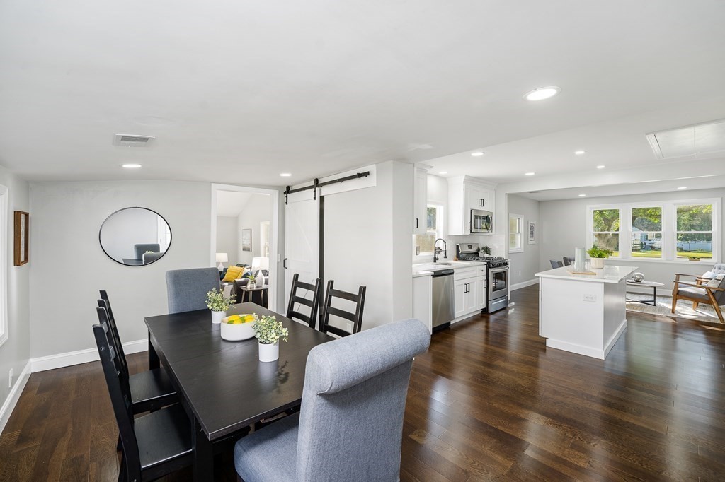 17 Steven Road Westborough, MA 01581 - Photo 11 of 40 Gallery Image 11