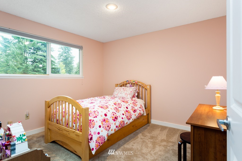 12734 Southeast 95th Place Renton, WA 98056 - Photo 12 of 16