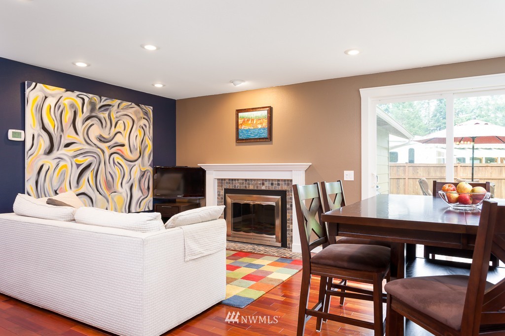 12734 Southeast 95th Place Renton, WA 98056 - Photo 6 of 16