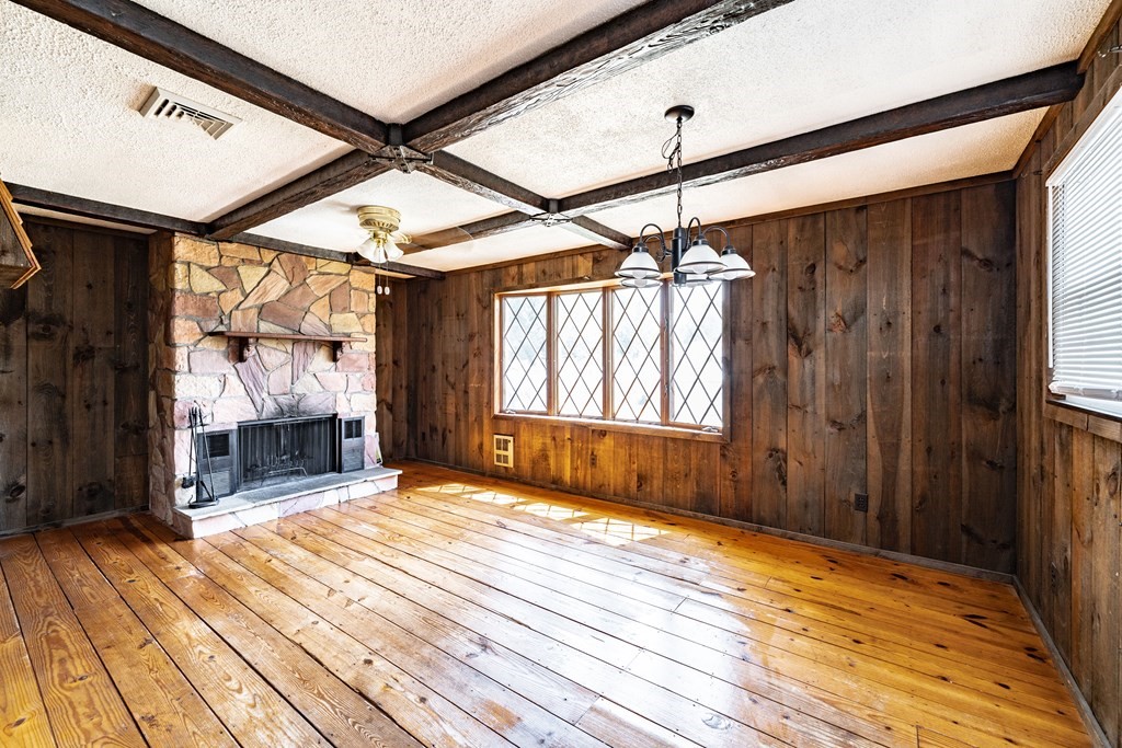 23 Hicks Street Springfield, MA 01104 - Photo 6 of 39