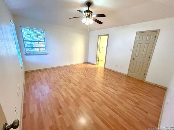 $1,785 | 4762 Aspen View, San Antonio, TX 78217