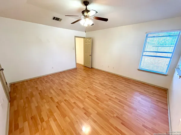 $1,785 | 4762 Aspen View, San Antonio, TX 78217