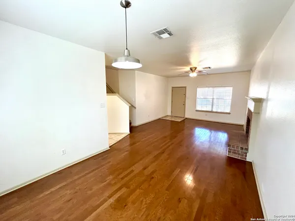 $1,785 | 4762 Aspen View, San Antonio, TX 78217