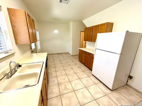 $1,785 | 4762 Aspen View, San Antonio, TX 78217
