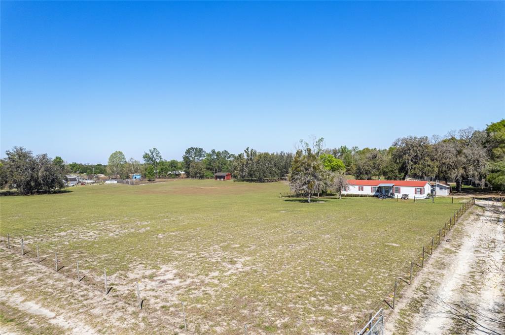 5600 Southeast 39th Street Trenton, FL 32693 - Photo 65 of 73 a view of an ocean and beach