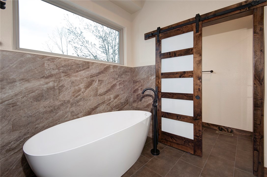 606 Willowbrook Road Silverthorne, CO 80498 - Photo 13 of 32 Gallery Image 13