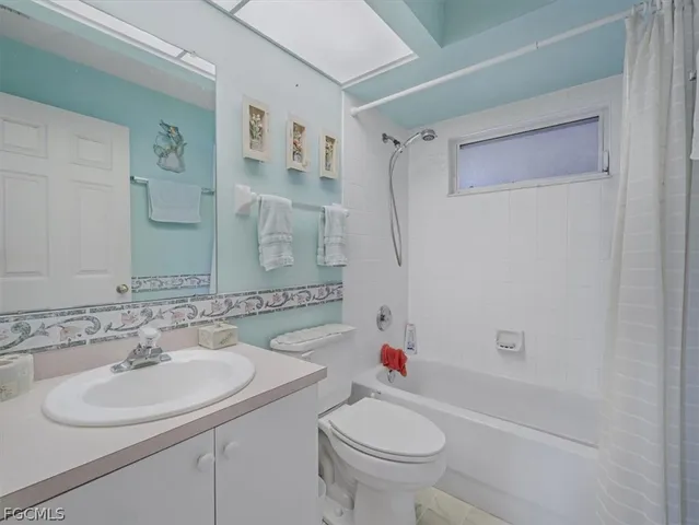 $245,000 | 2206 Southeast 8th Place, Cape Coral, FL 33990