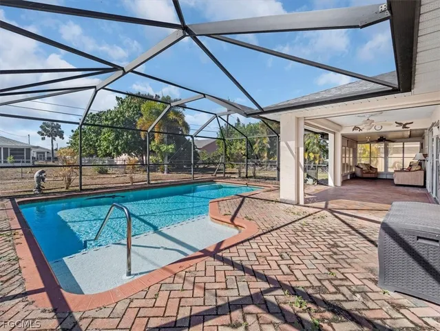 $245,000 | 2206 Southeast 8th Place, Cape Coral, FL 33990