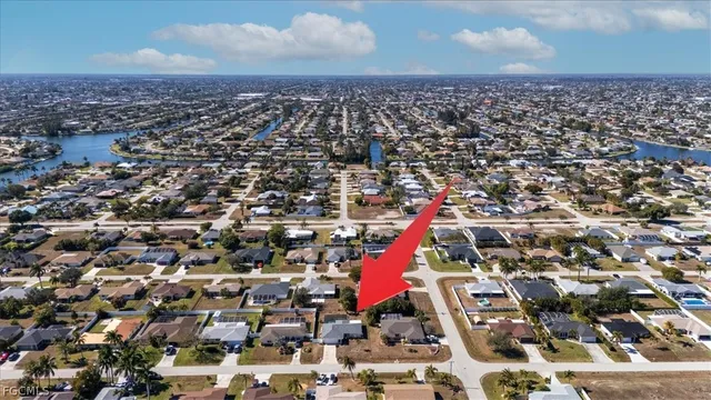 $245,000 | 2206 Southeast 8th Place, Cape Coral, FL 33990