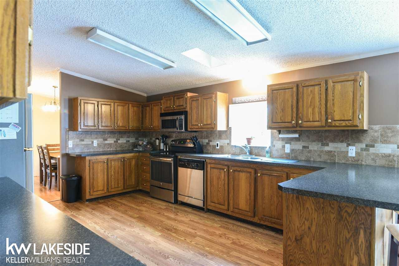 21400 33 Mile Road Armada, MI 48005 - Photo 17 of 41