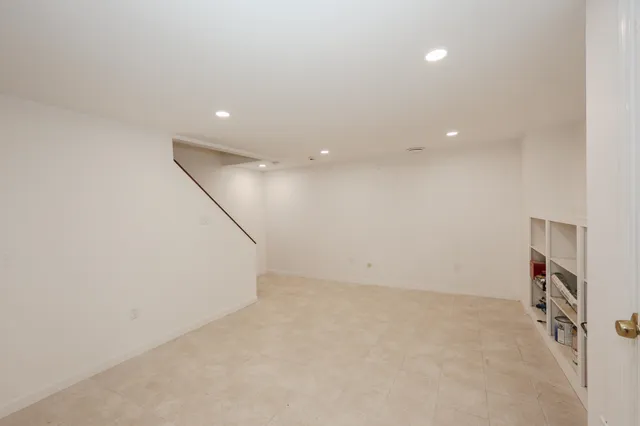 $369,000 | 267 Winding Pond Road, Londonderry, NH 03053