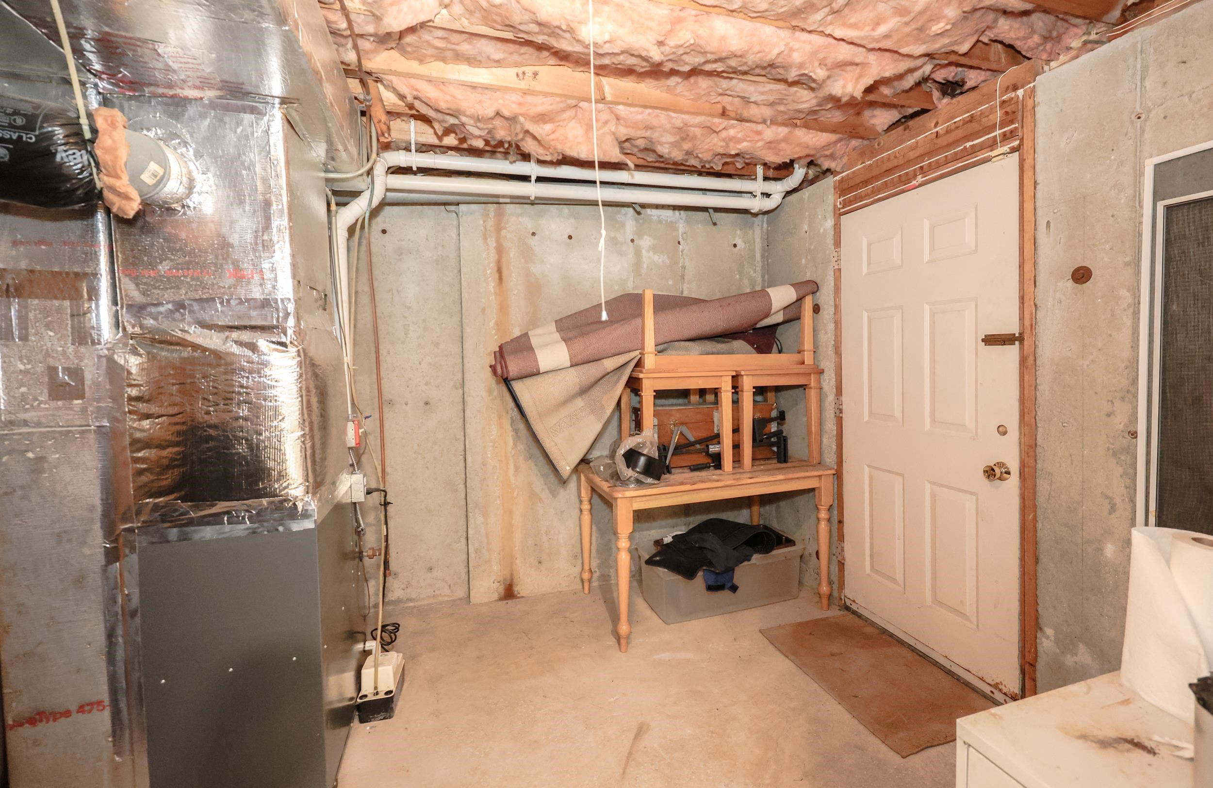 267 Winding Pond Road Londonderry, NH 03053 - Photo 26 of 34