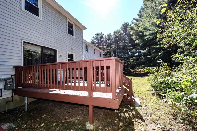 $369,000 | 267 Winding Pond Road, Londonderry, NH 03053