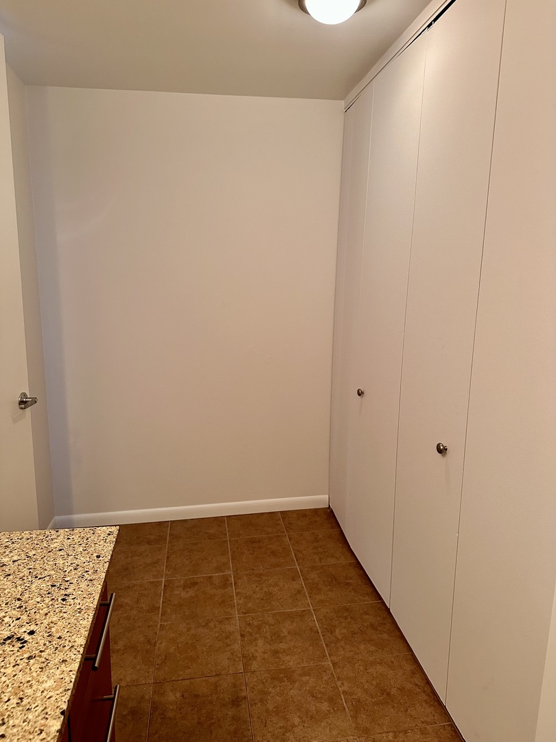 Undisclosed Address Chicago, IL 60610 - Photo 15 of 16 a view of room