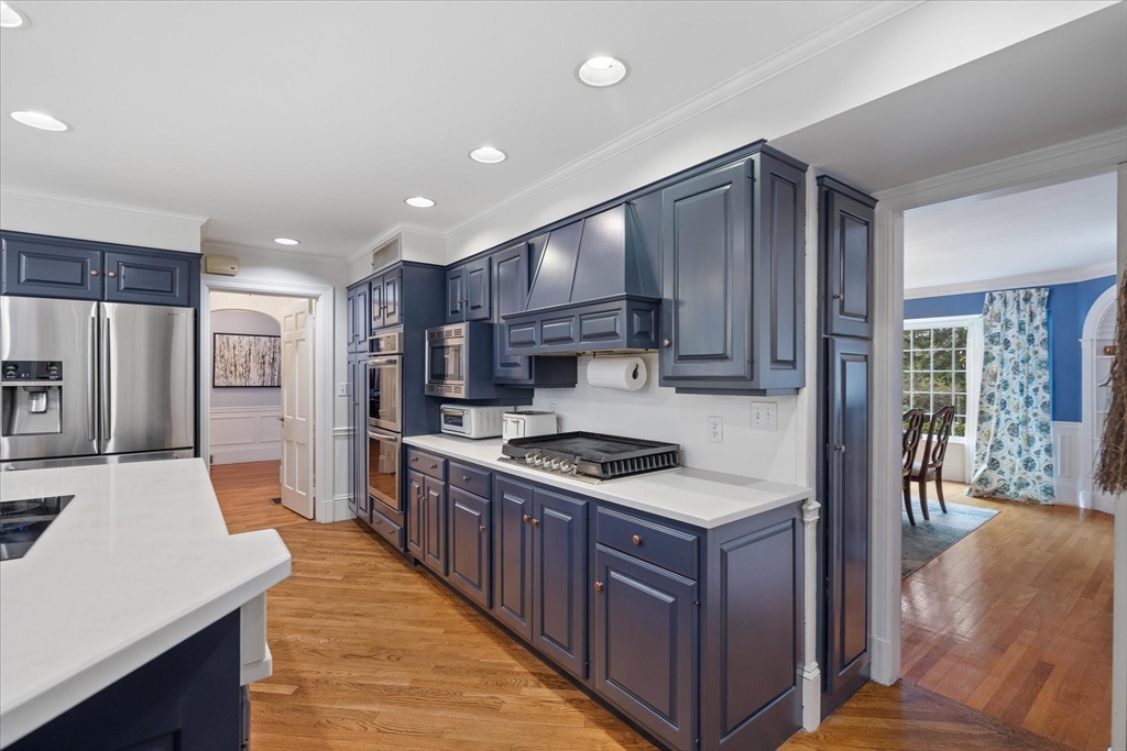 6 Paul Revere Road Worcester, MA 01609 - Photo 16 of 41