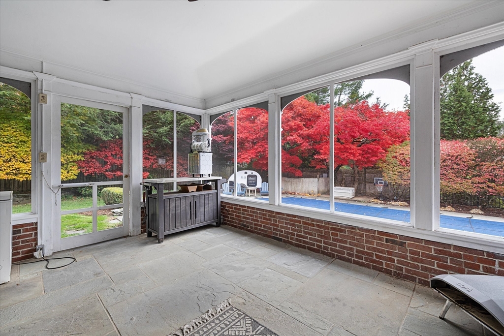 6 Paul Revere Road Worcester, MA 01609 - Photo 25 of 41