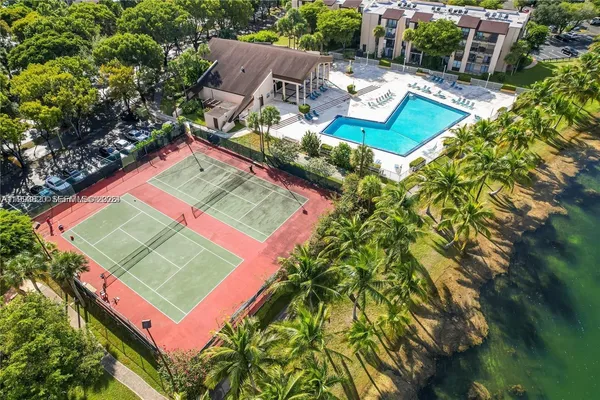 $2,300 | 14611 North Kendall Drive, Unit 304L, Miami, FL 33186