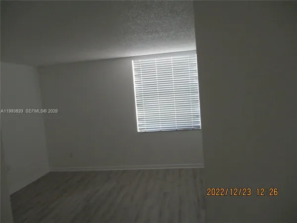 $2,300 | 14611 North Kendall Drive, Unit 304L, Miami, FL 33186
