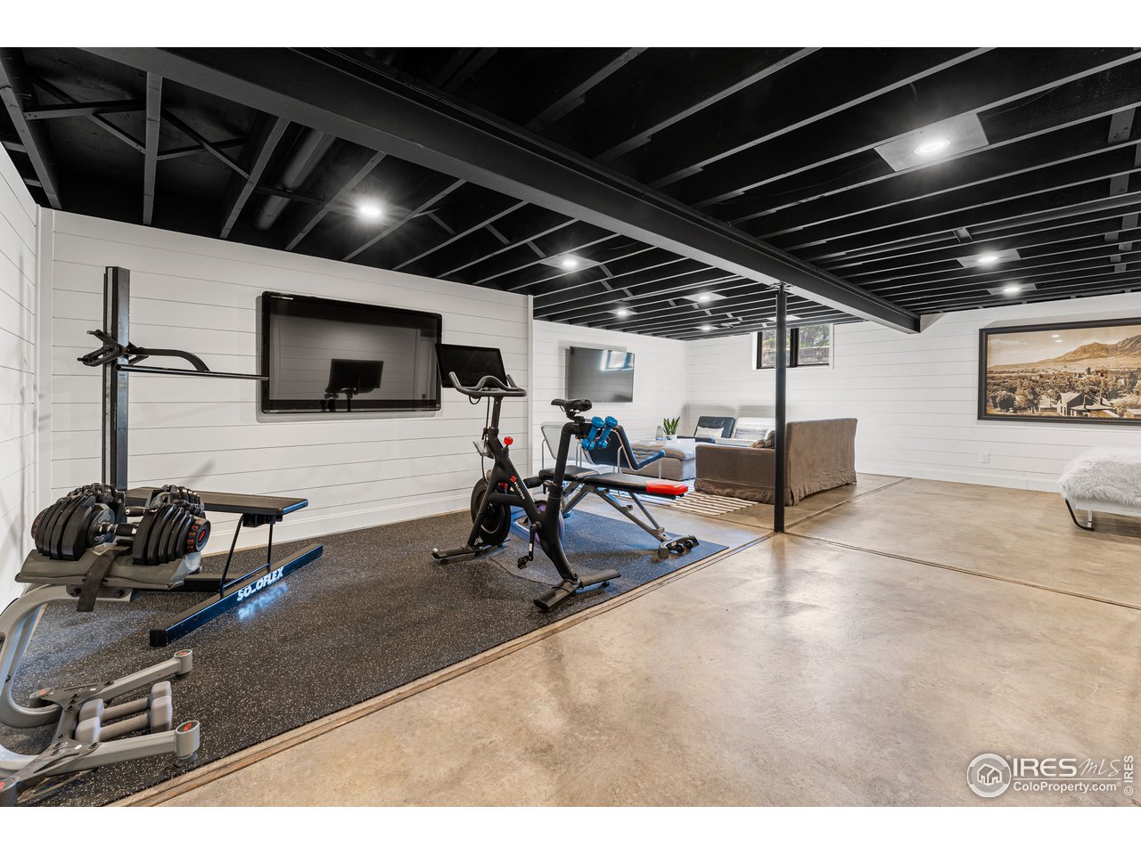 7126 Four Rivers Road Boulder, CO 80301 - Photo 20 of 38 a view of a room with gym equipment
