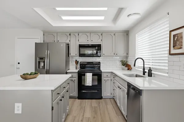 $388,000 | 5361 North El Sol Avenue, Fresno, CA 93722