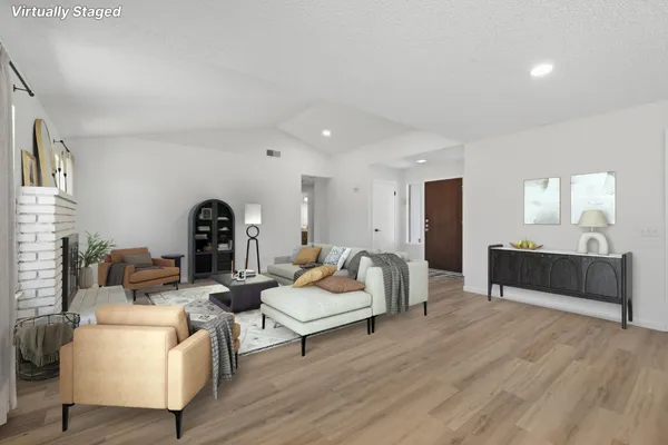 $388,000 | 5361 North El Sol Avenue, Fresno, CA 93722