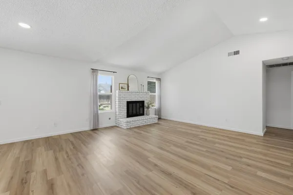 $388,000 | 5361 North El Sol Avenue, Fresno, CA 93722