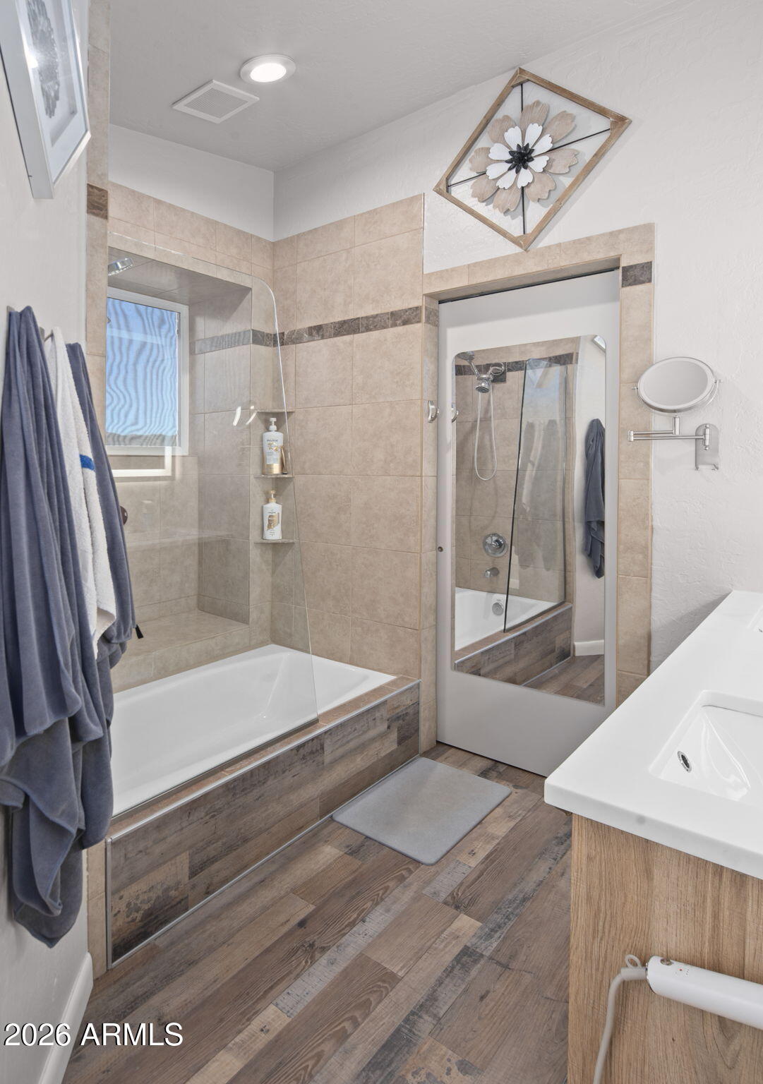 42331 North 3rd Street Phoenix, AZ 85086 - Photo 23 of 52 a bathroom with a bathtub and a shower