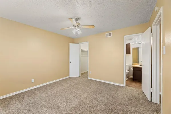 $1,035 | 2515 Altamesa Boulevard, Fort Worth, TX 76133