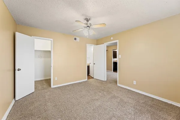$1,035 | 2515 Altamesa Boulevard, Fort Worth, TX 76133