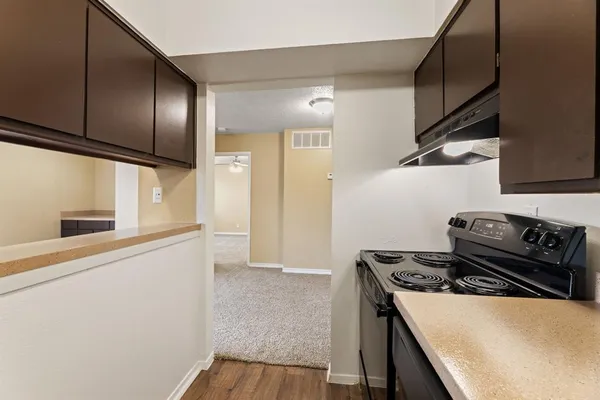 $1,035 | 2515 Altamesa Boulevard, Fort Worth, TX 76133