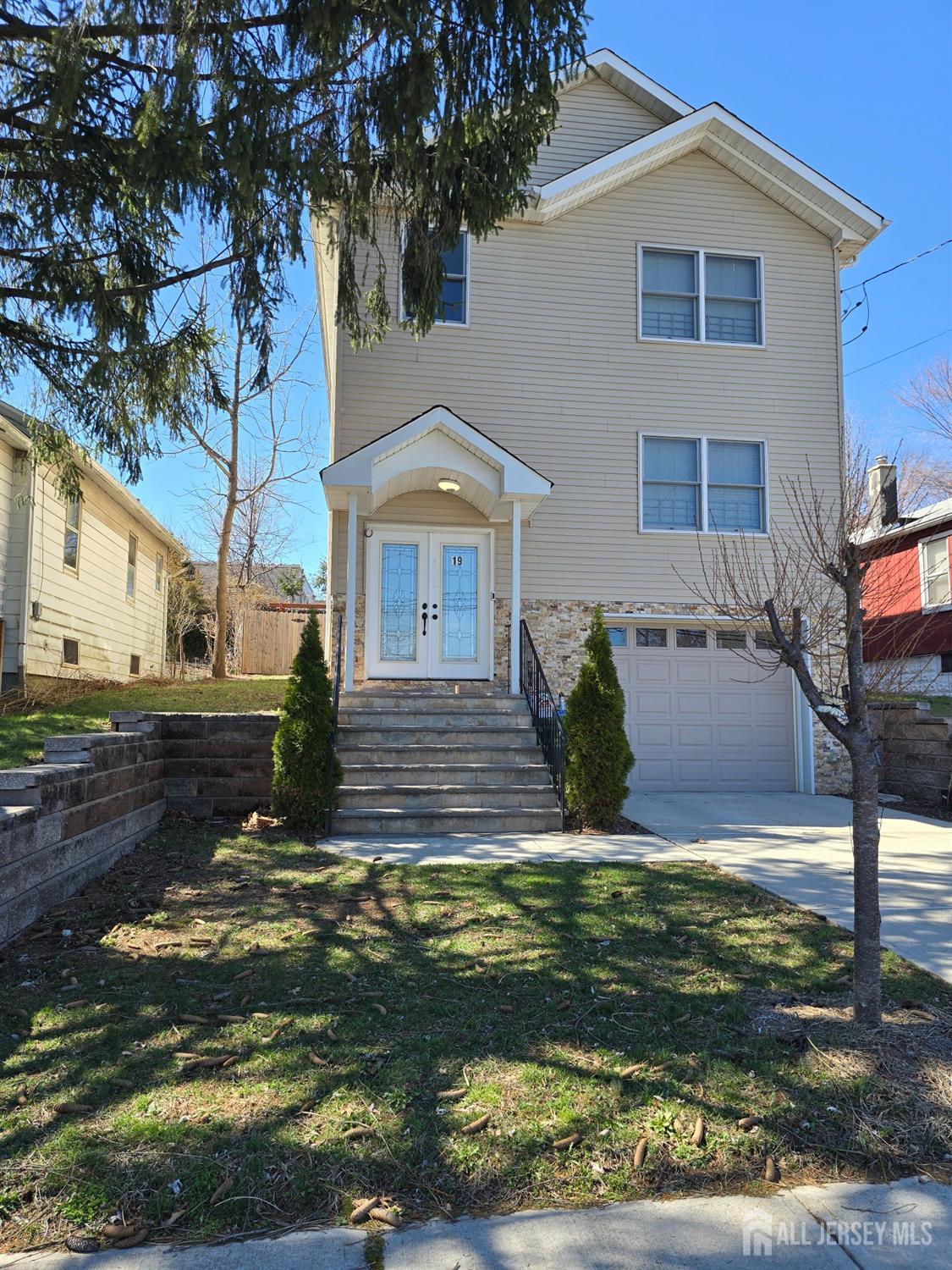 19 Henry Street Edison, NJ 08820 - Photo 5 of 33 a view of a house with a yard