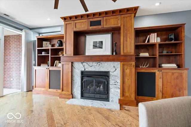 $875,000 | 333 Massachusetts Avenue, Unit 507, Indianapolis, IN 46204