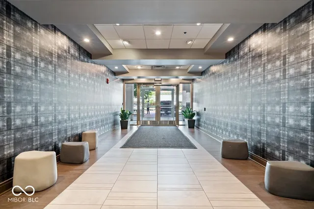 $875,000 | 333 Massachusetts Avenue, Unit 507, Indianapolis, IN 46204