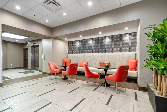 $875,000 | 333 Massachusetts Avenue, Unit 507, Indianapolis, IN 46204