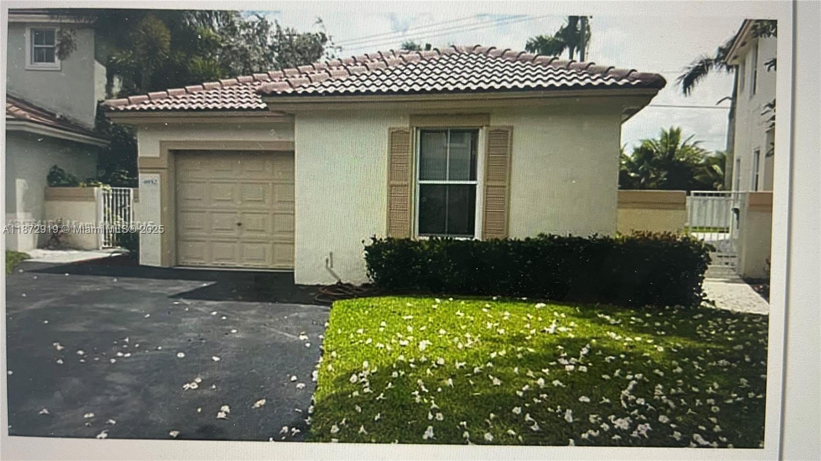 6952 Southwest 148 Lane Davie, FL 33331 - Photo 16 of 100