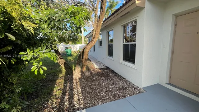 $3,000 | 6952 Southwest 148 Lane, Davie, FL 33331