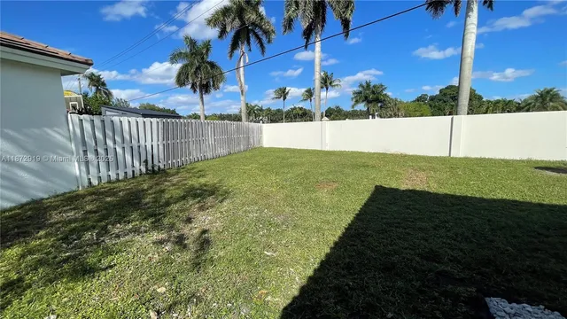 $3,000 | 6952 Southwest 148 Lane, Davie, FL 33331