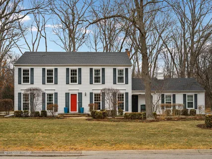$899,990 | 40 Kings Cross Drive, Lincolnshire, IL 60069