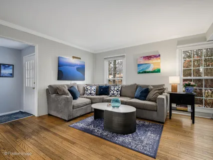 $899,990 | 40 Kings Cross Drive, Lincolnshire, IL 60069