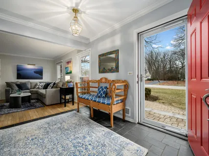 $899,990 | 40 Kings Cross Drive, Lincolnshire, IL 60069