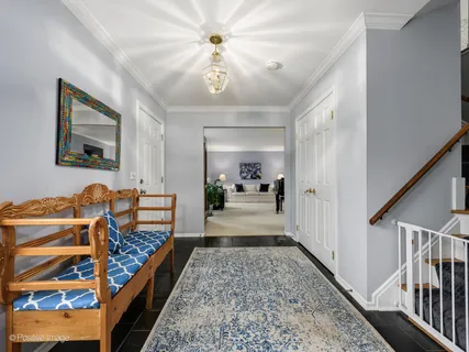 $899,990 | 40 Kings Cross Drive, Lincolnshire, IL 60069