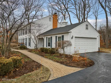 $899,990 | 40 Kings Cross Drive, Lincolnshire, IL 60069