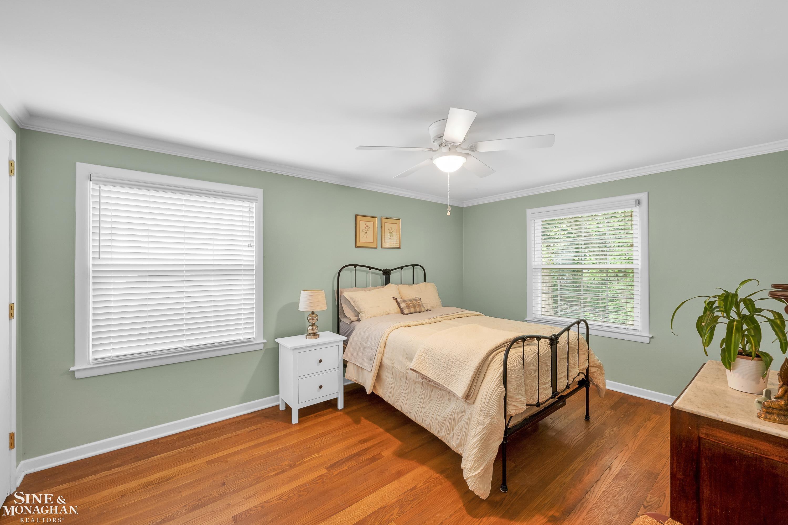 1034 Whittier Road Grosse Pointe, MI 48230 - Photo 34 of 54 50146822-9e81fc3a-0760-4582-a624-c727b3af5776.JPG