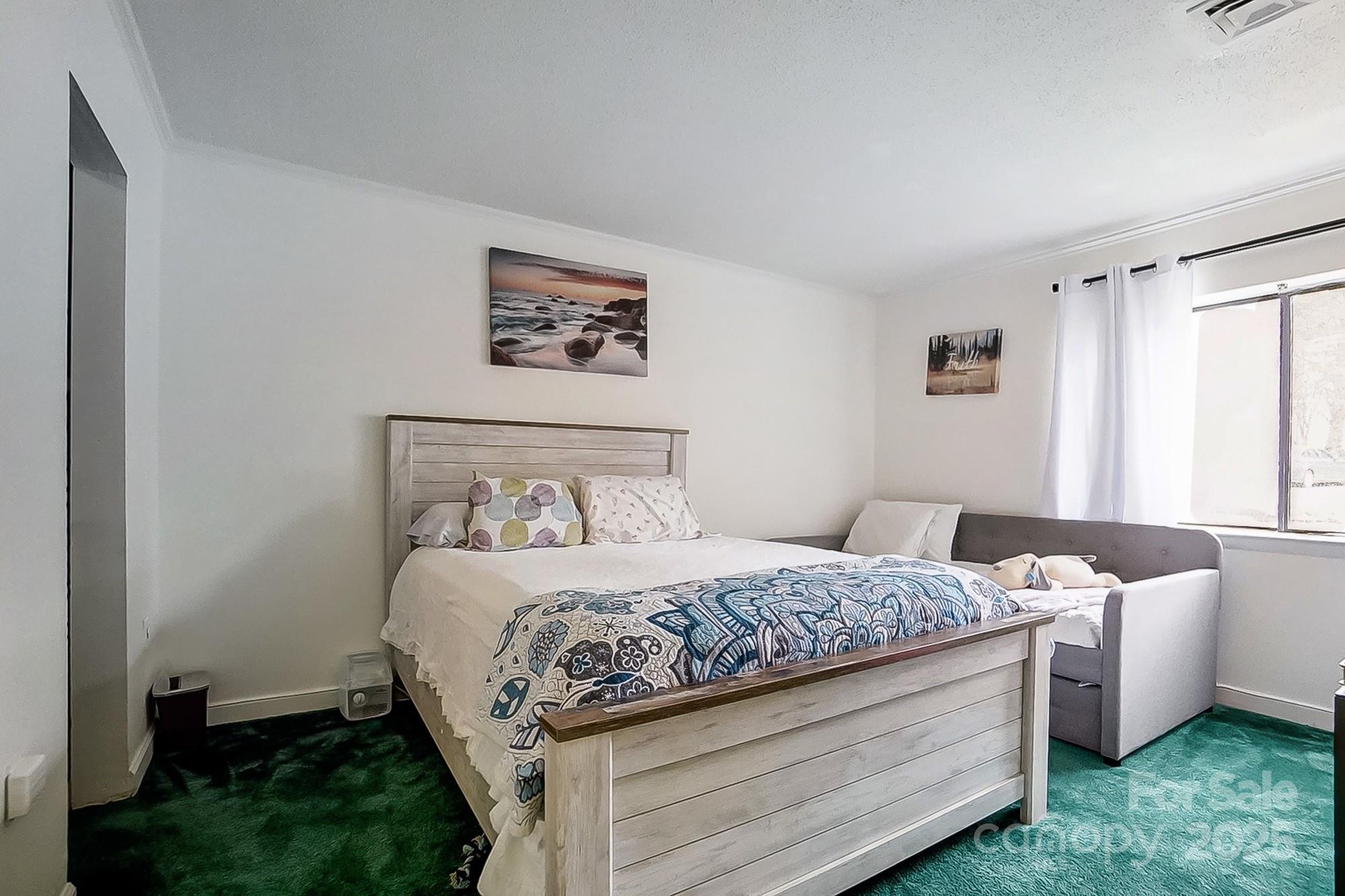 4816 Spring Lake Drive, Unit B Charlotte, NC 28212 - Photo 13 of 25