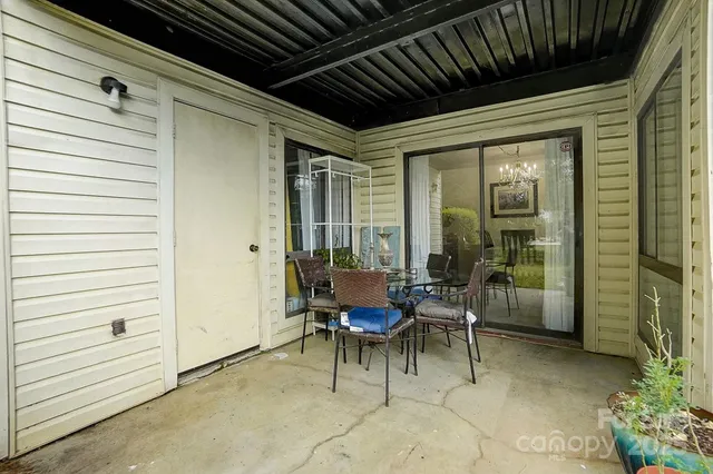 $145,000 | 4816 Spring Lake Drive, Unit B, Charlotte, NC 28212