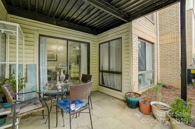 $145,000 | 4816 Spring Lake Drive, Unit B, Charlotte, NC 28212