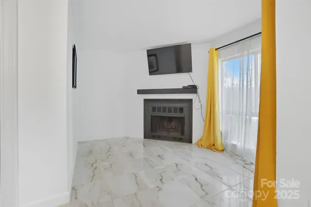 $145,000 | 4816 Spring Lake Drive, Unit B, Charlotte, NC 28212