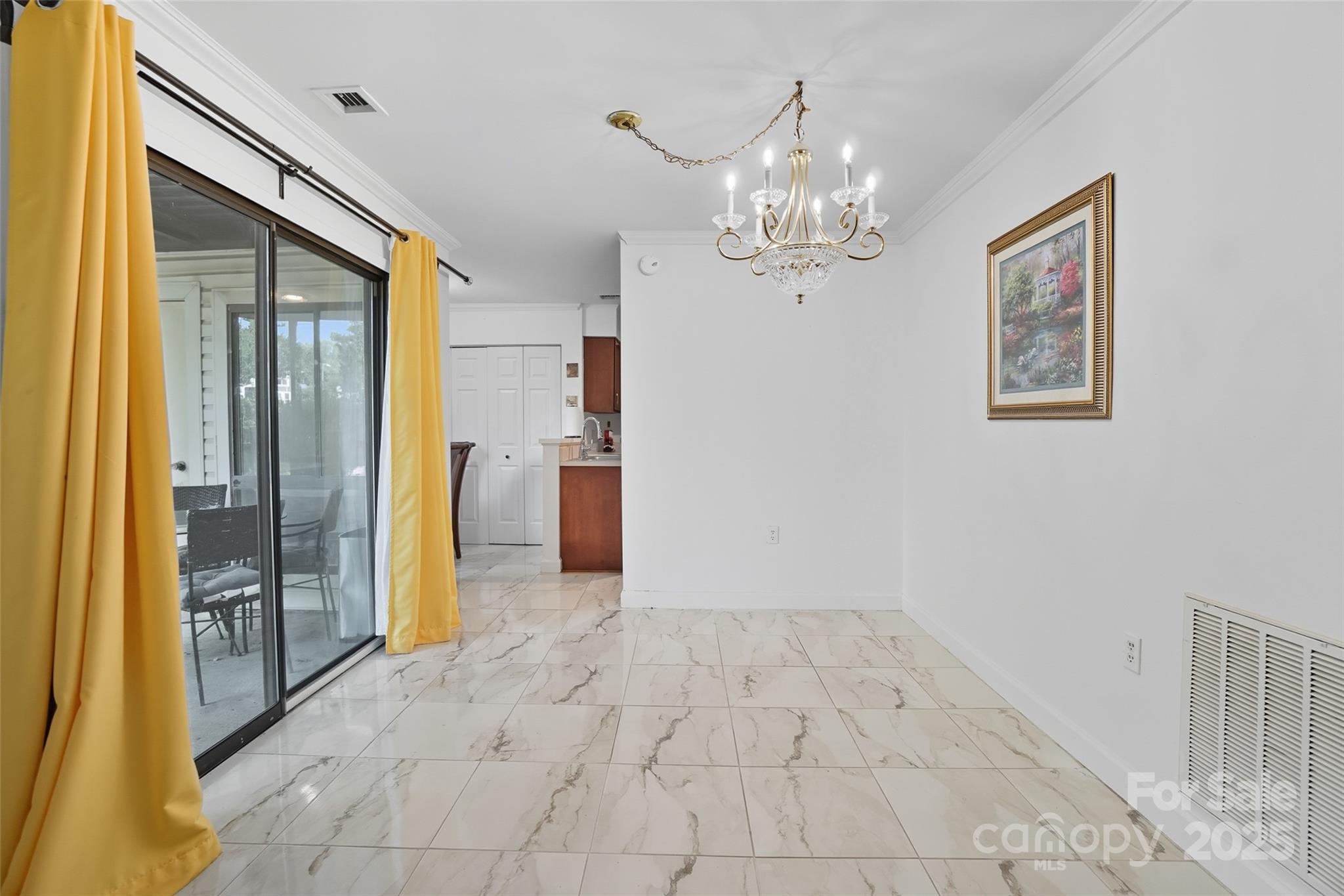 4816 Spring Lake Drive, Unit B Charlotte, NC 28212 - Photo 5 of 25