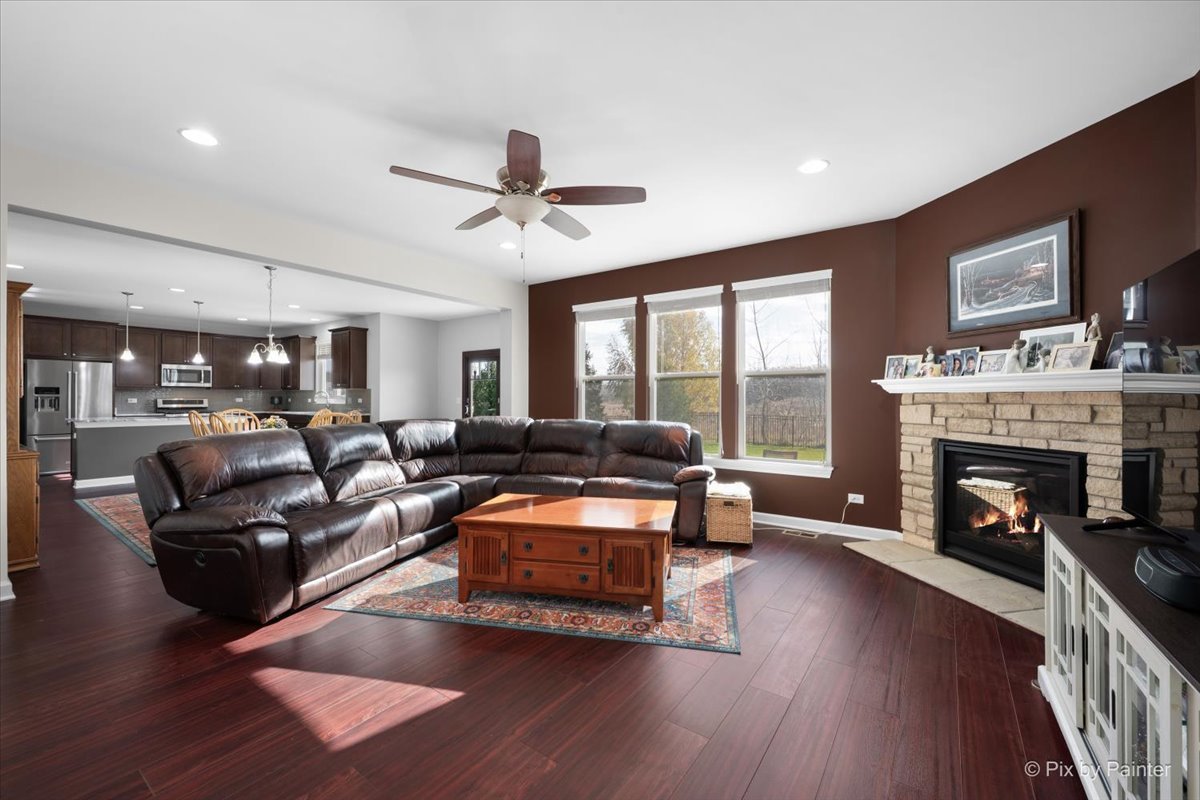 4375 Rudyard Kipling Road Elgin, IL 60124 - Photo 12 of 33 a living room with furniture fireplace and flat screen tv
